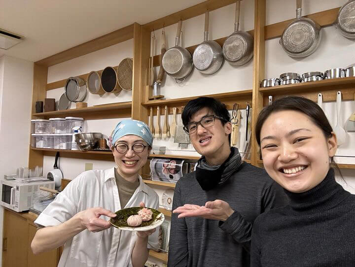 Wagashi Classes with a Japanese pastry chef : Nerikiri & Japanese tea