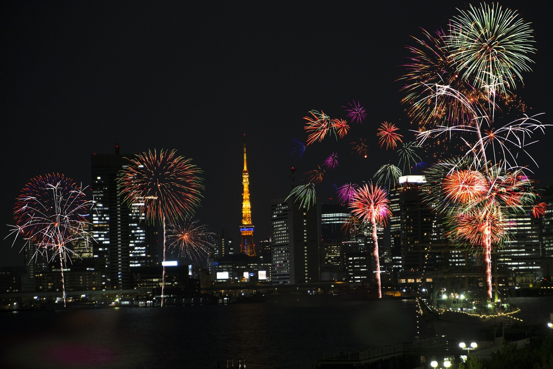 fireworks tokyo