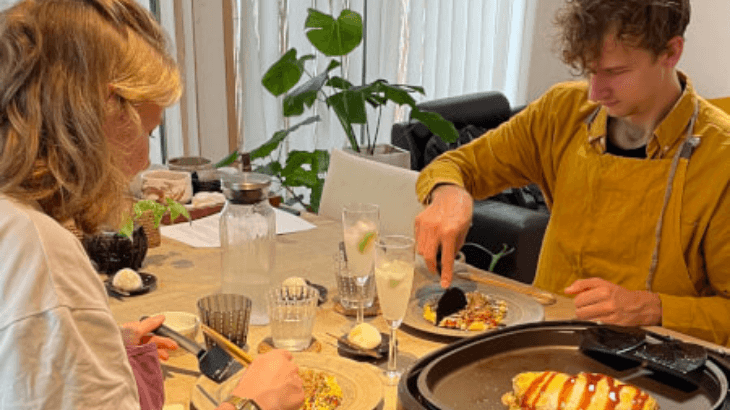 Okonomiyaki cooking experience