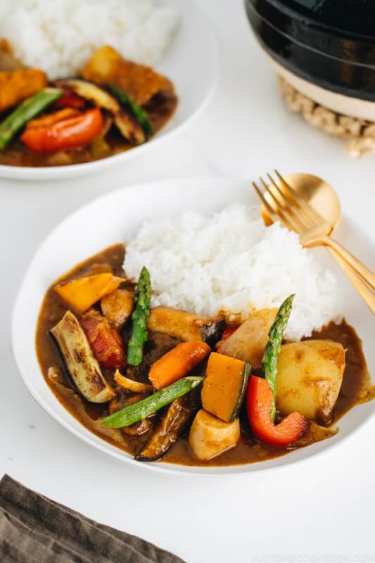 Savor the Flavors: 100% Vegan & Vegetarian Japanese Curry Rice and Miso Soup Cooking Class Adventure
