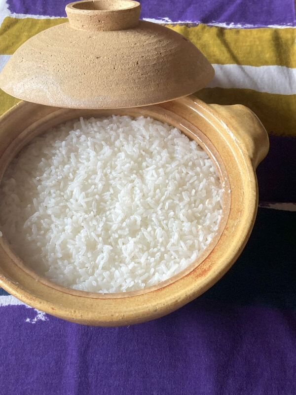 Cook rice with a pot.