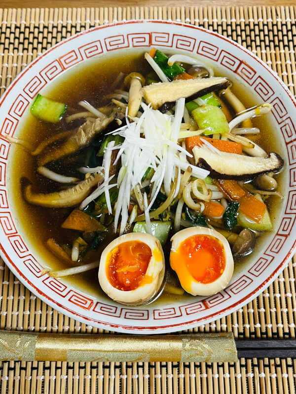 Ramen that even vegetarians can enjoy with confidence.
【Soy sauce ramen or Miso ramen】