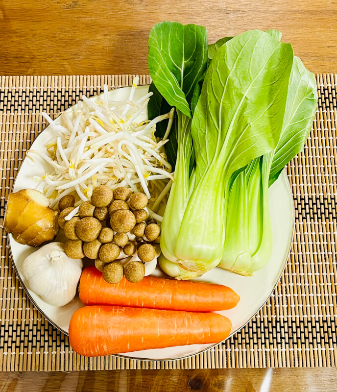 Soy sauce ramen or miso ramen and gyoza
✤Vegetarians can also eat safely