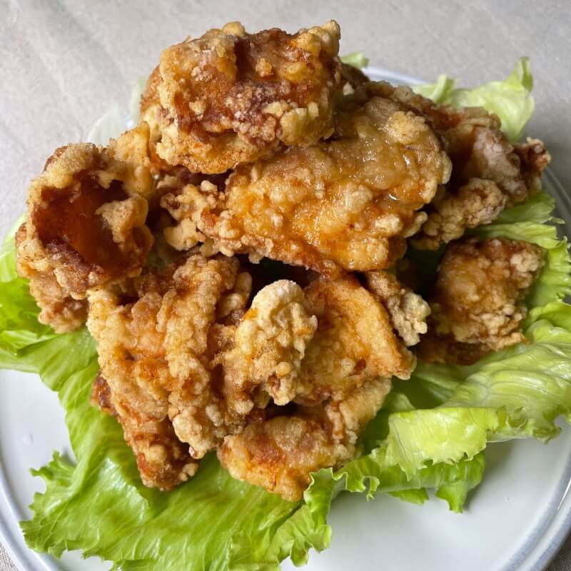 Make karaage (Japanese fried chicken)