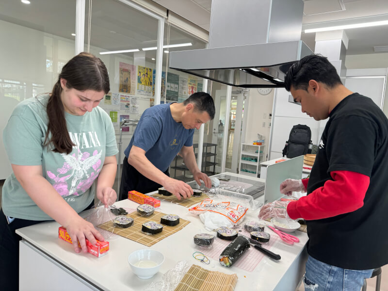 beautiful sushi roll making class 