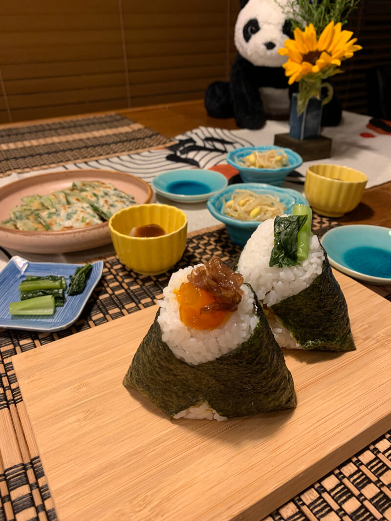 Choose your favorite fillings! Onigiri and Pork and Veggie Miso Soup