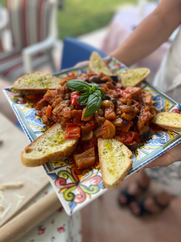 Teresa cooking class with Ortigia market tour 