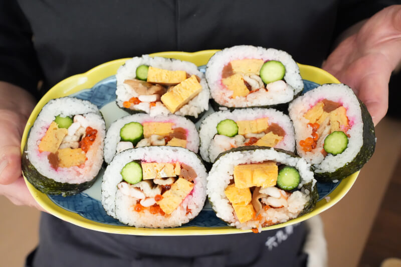 Held at an Urban Home! Make Sushi Rolls & Tamagoyaki with a Pro Chef + Local Supermarket Tour (Private or Small Group)