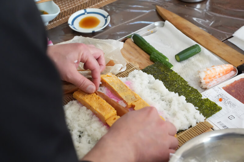 Basic and Simple Maki Sushi 