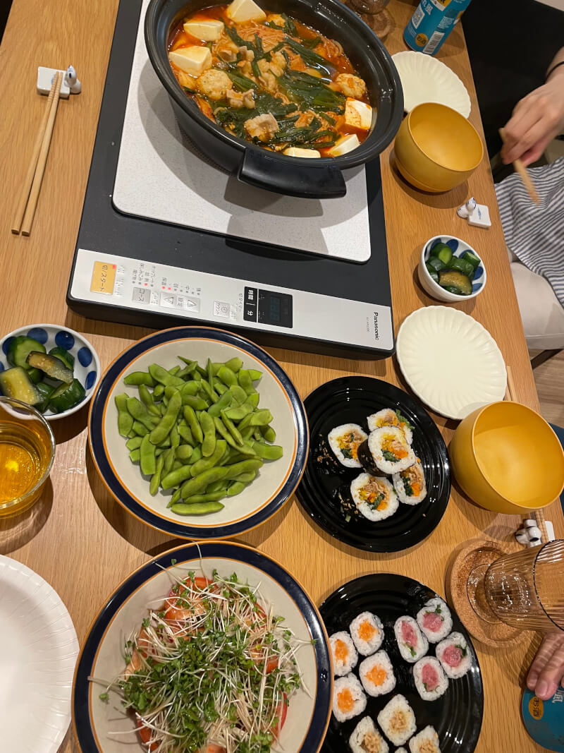 Cook and eat Japanese food in the heart of Tokyo!