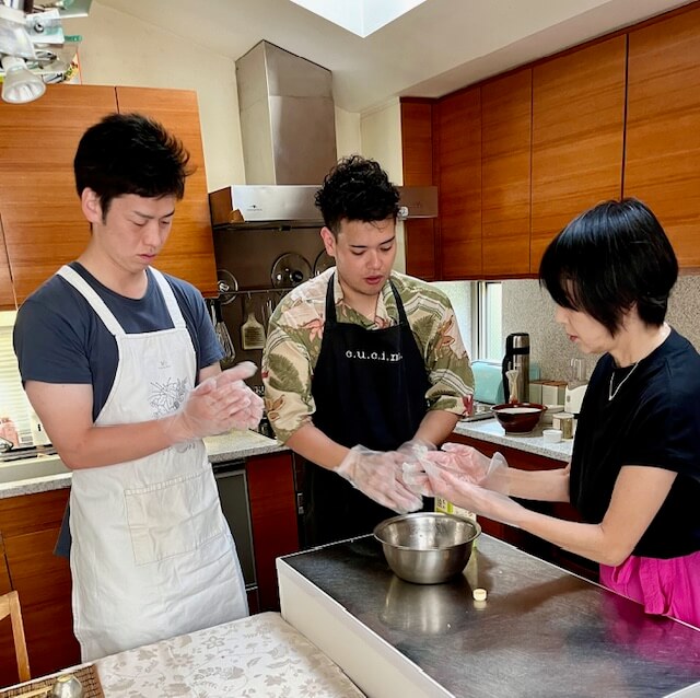 Cook Onigiri(rice balls), 3tofu dishes, soup