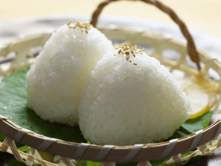 Let’s make a traditional Japanese lunch in a Japanese single apartment.