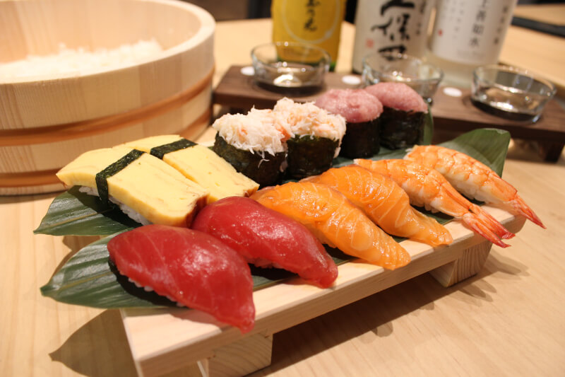 Sushi Making Osaka Dotonbori!(Vegan,Halal available)