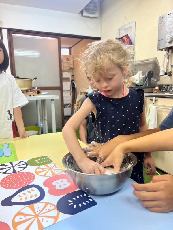 Cooking lessons for kids and parents with local kids in kyoto -Rice Flour Udon-