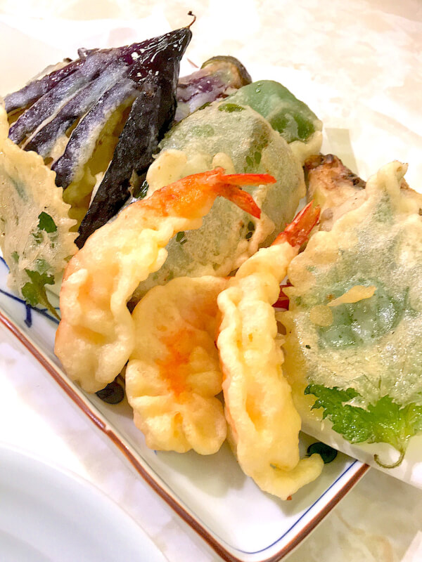 Let's try frying tempura! This is a course packed with professional tips to help you become a master of tempura.