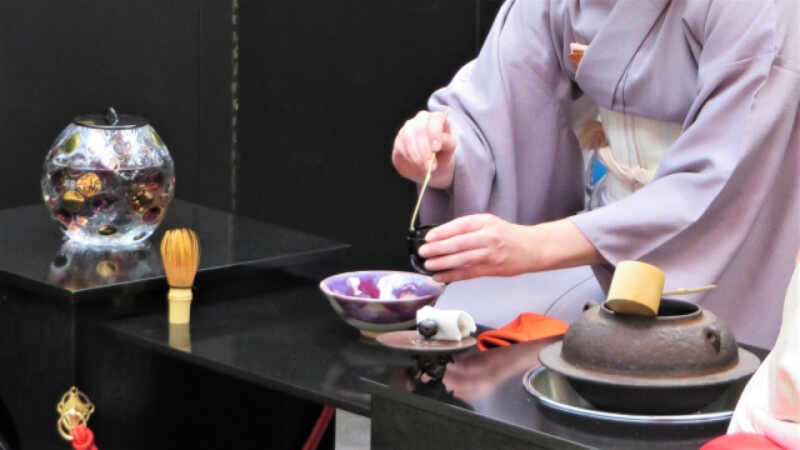 5. Tea ceremony experience: Make your own matcha tea