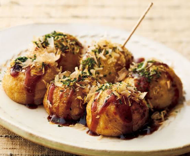 When it comes to parties held at Japanese homes, takopa is the first thing that comes to mind! Let's grill and eat takoyaki!