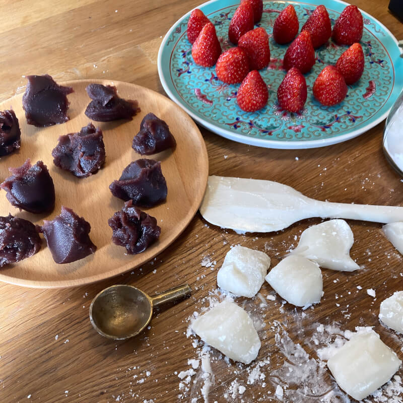 Strawberry Daifuku & Maccha Tea Time 