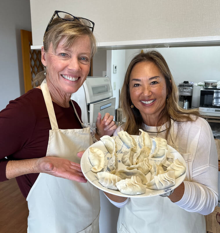 Ramen & Gyoza Cooking Class at local's home in Kobe