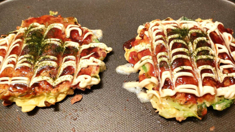 Sure! Here's the translation:

So Easy! Make Authentic Okonomiyaki at Home