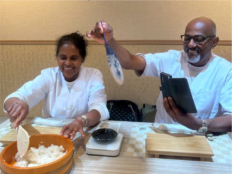 Osaka: Hands-on Sushi Making Experience! Become a SUSHI MASTER!