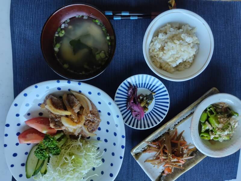 Taste Japan's everyday flavors
 from chicken nanban to Japanese sweets