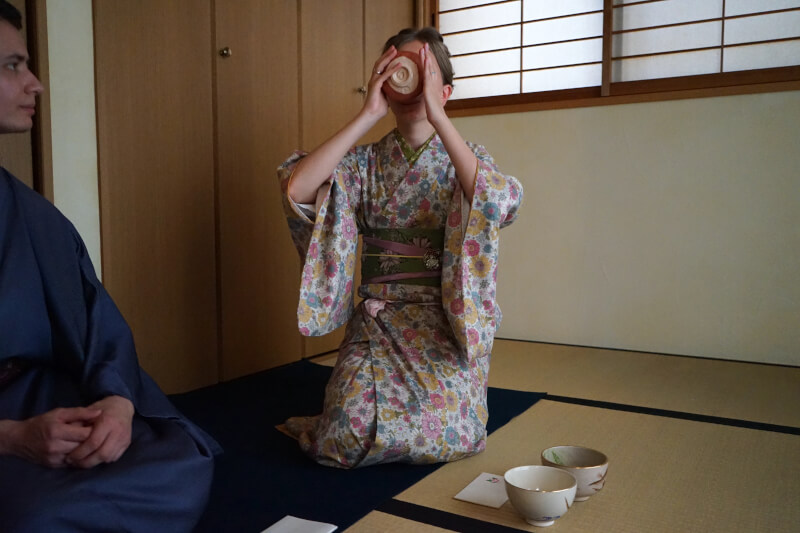 Retreat: Usucha (thin tea) Session by Sadō (tea master)