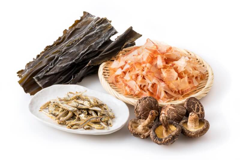 How to Make Professional Dashi Using Kombu and Katsuobushi (White Dashi Stock)