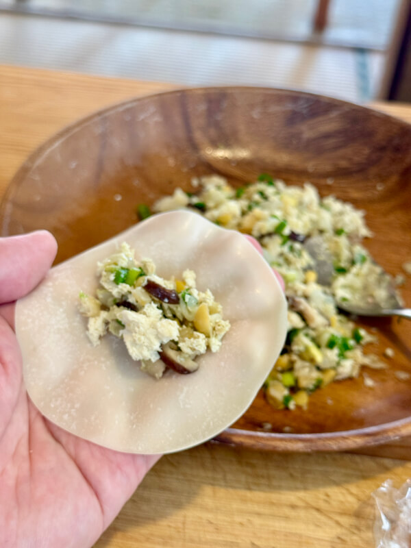 Prepare gyoza