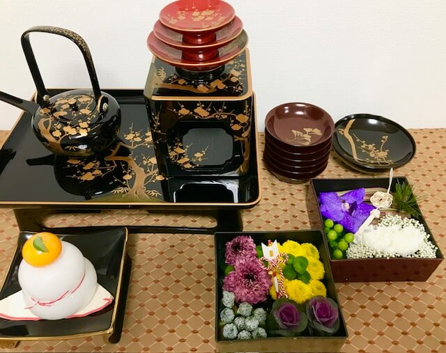 Let's experience making festival sushi！Other dishes include chawanmushi and two root vegetable side dishes.