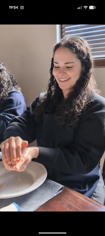 Let's make some rice balls.