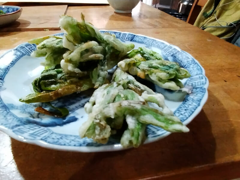 Spring-only wild vegetable set meal