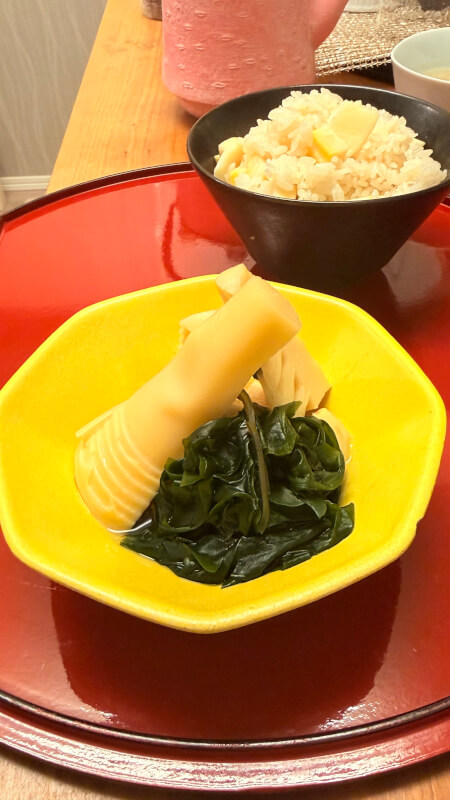 A home-style cooking experience that captures the essence of the seasons.
We also make Japanese sweets and matcha tea.