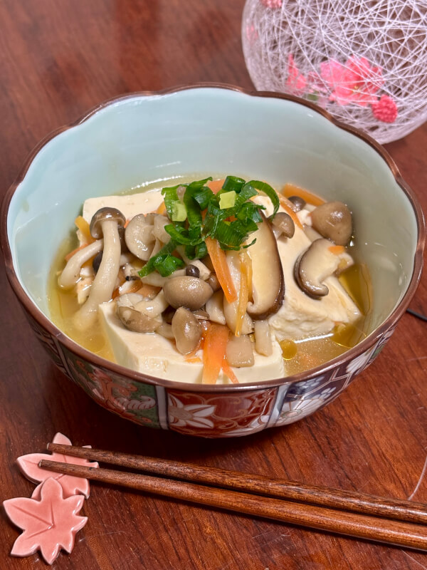 Personalized Online Class: Authentic Healthy Japanese Veggie Plate – Autumn Edition
（*Available year-round. Enjoy seasonal Japanese-inspired dishes anytime.）

by Miko’s Japanese-Cooking Class