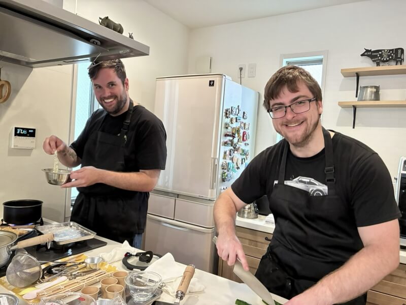 Nagoya: Hands-On Sushi Making in a Local Home