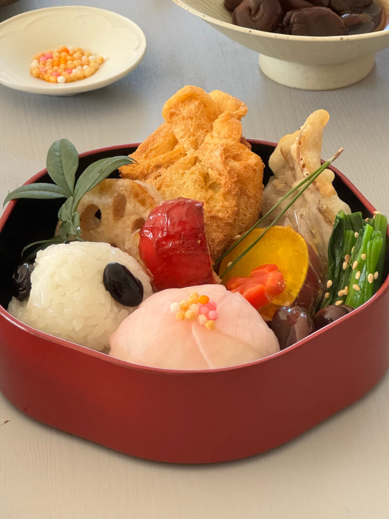 A moment making bento in Sanuki Setouchi.