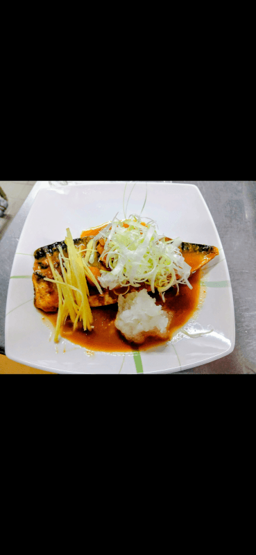 日本の食文化(寿司、天麩羅)などの技術を教えますので、その後は皆様で拵えて、出来上がりの料理で楽しい食事会をしましょう。