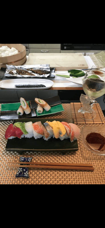 We hope you will have the opportunity to experience the beautiful presentation of Japanese cuisine.including how to slice sushi ingredients. Prepare sushi rice(Shari-Kiri)and make nigiri sushi.