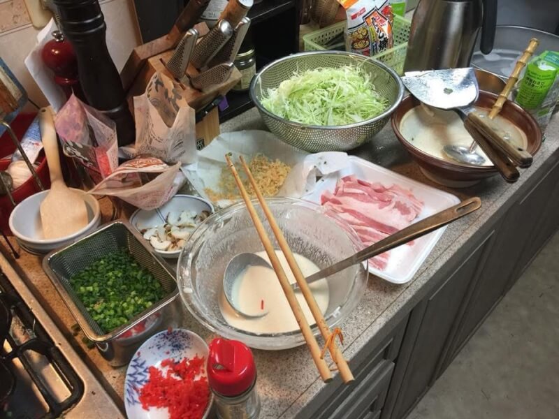 Preparing ingredients and cooking utensils