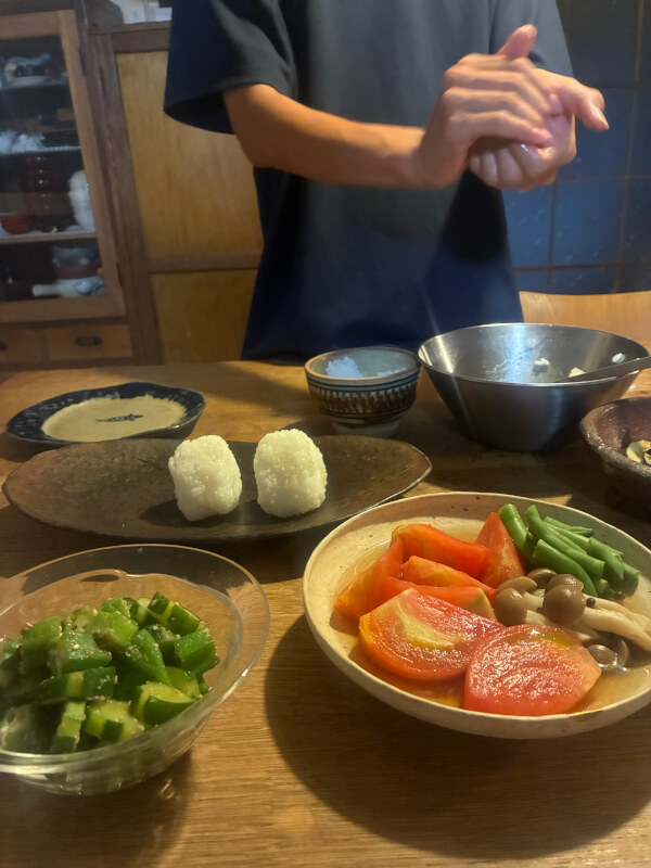 Cook Japanese Home Food Together

Let’s Cook Together!