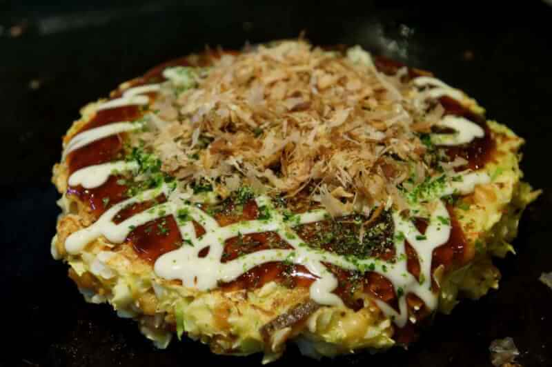 Okonomiyaki cooking class and tea ceremony experience