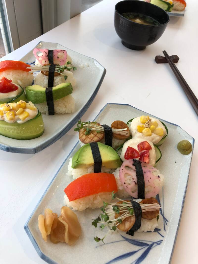 Vegan nigiri sushi 