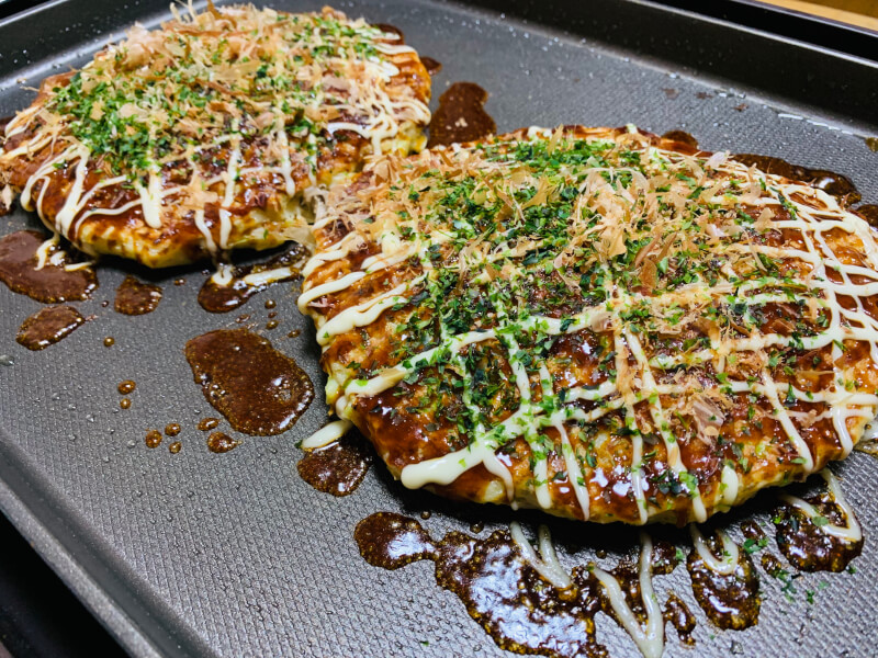 【Okonomiyaki】Okonomiyaki is a traditional main food from the Kansai region. Like a Japanise Pizza!(Nomal or Vegetarian)