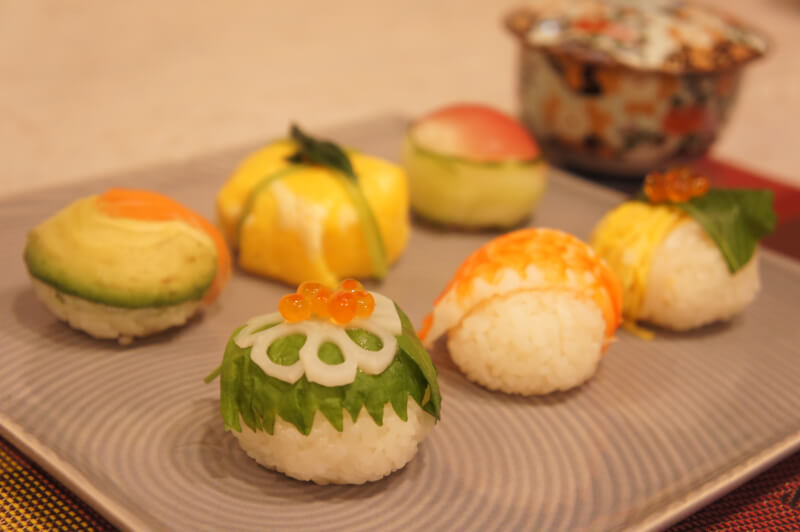 Ball-shaped Sushi
