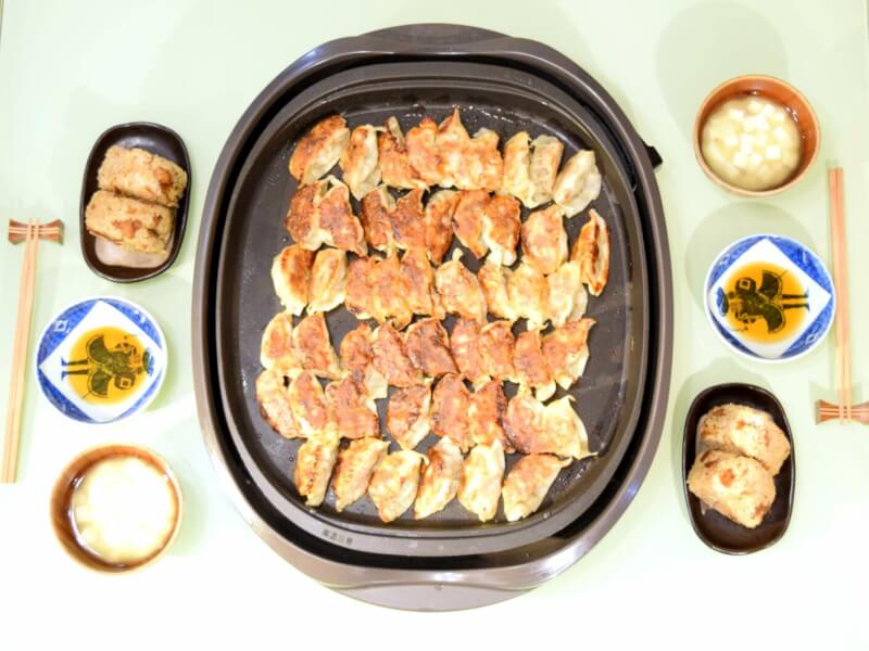 'Kashiwa-meshi' Chicken Rice Onigiri(Fukuoka's local speciality), Gyoza(Japanese dumplings, with meat or veggie), Miso Soup
