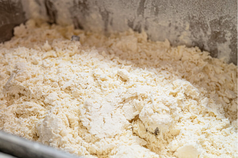 Mix and knead the two kinds of flour