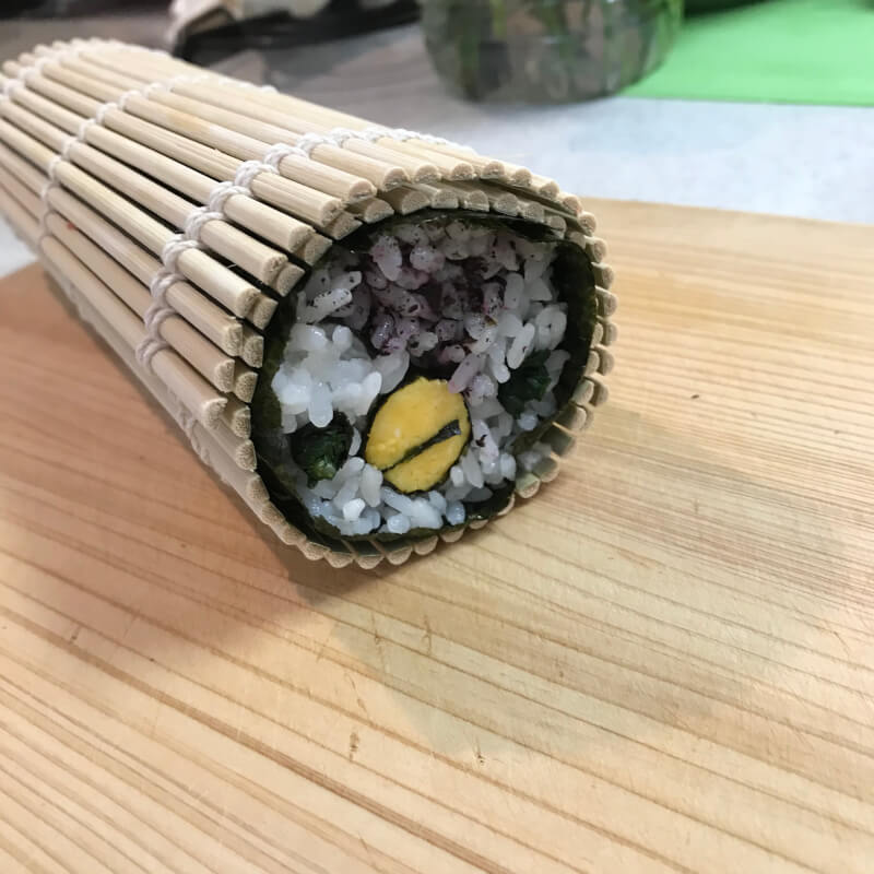 Cute! Decoration sushi roll and inarizushi class