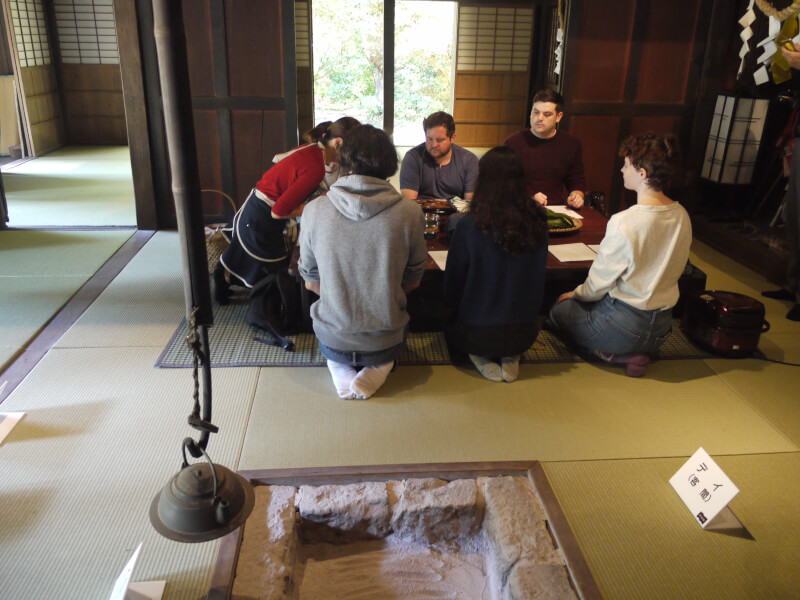 Onigiri Experience at a Thatched-roof farm house in Miyazaki Prefectural History Museum