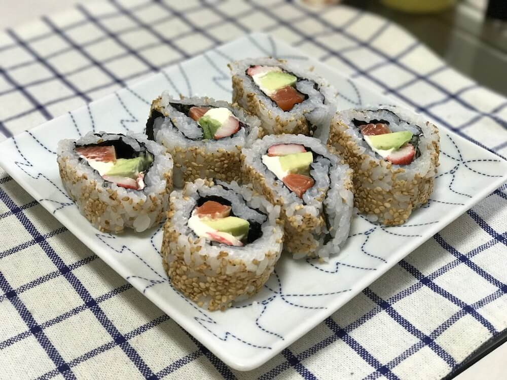 Homemade sushi roll, pairing with Japanese wine. 