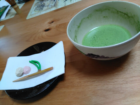 Tea ceremony

Macha and Daihuku